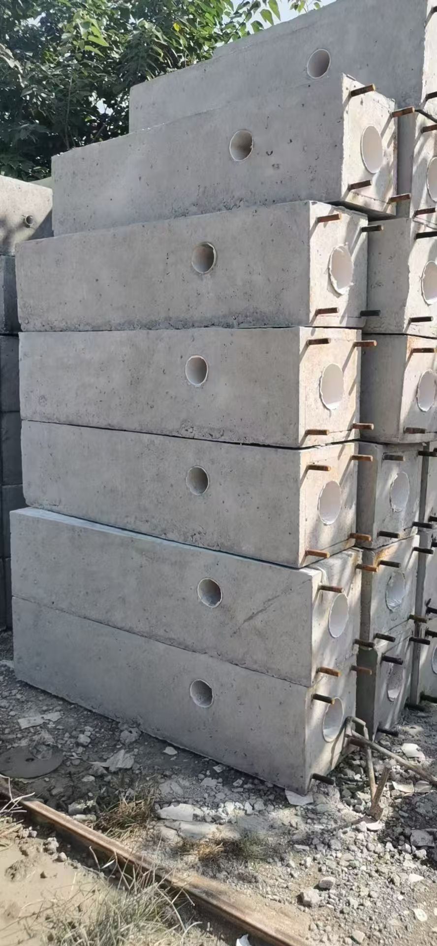 承德光伏水泥墩